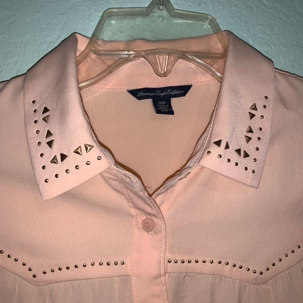 AEO Blush Button Down